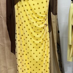Vestido con capita