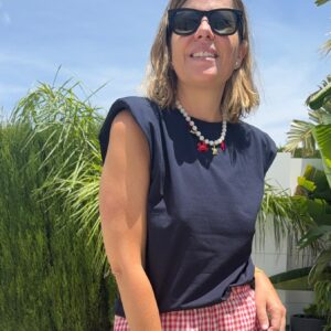 Camiseta hombreras
